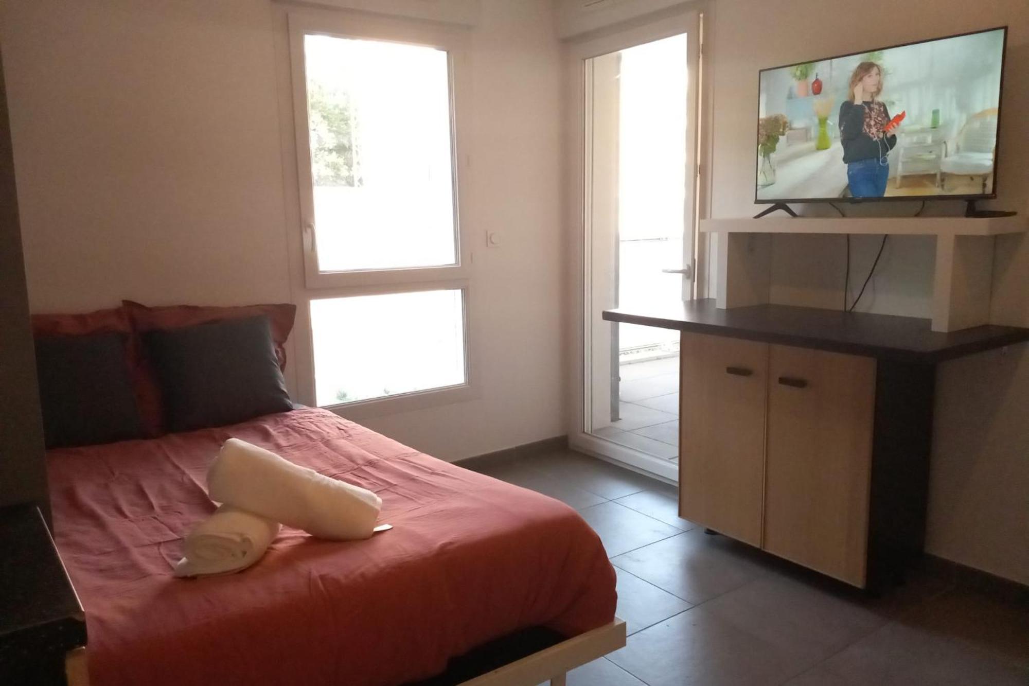 69A - Cosy Studio Ideally Located Lyon Gerland ภายนอก รูปภาพ